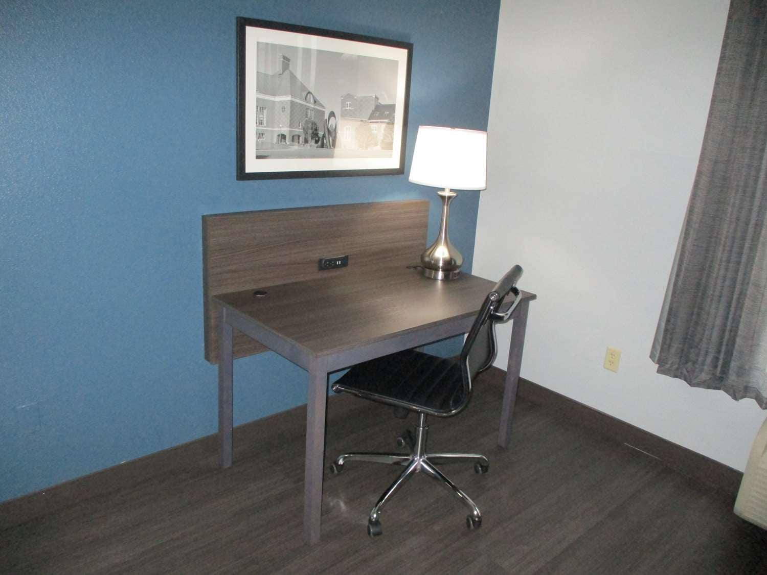 Best Western Plus Champaign/Urbana Inn Room photo
